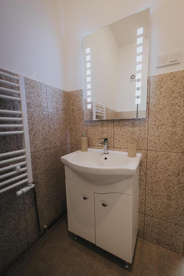 סיביו Gavri'S Classic Apartment מראה חיצוני תמונה